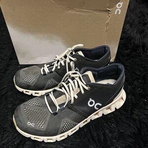 On Cloud X athletic training running lace up shoes sneakers women’s 8 Preowned
